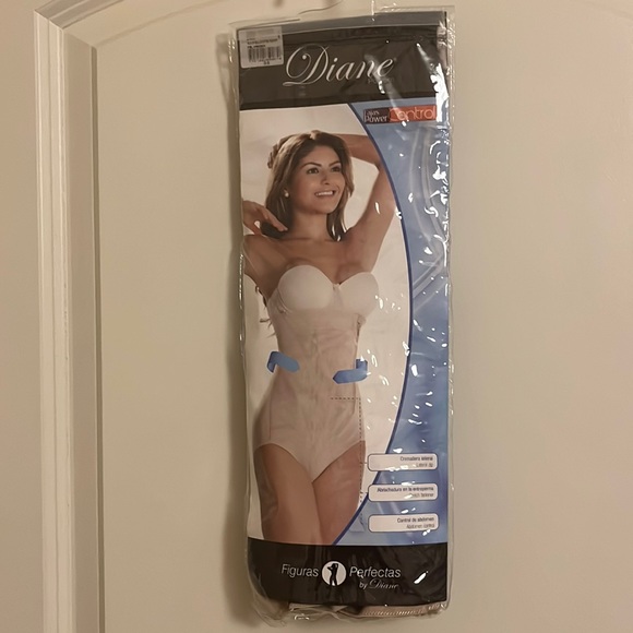 Power Control Girdles - Picture 1 of 6